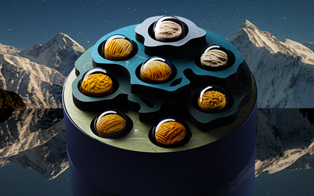 NIO Life 2025中秋限定礼盒，可收藏的318立体路书