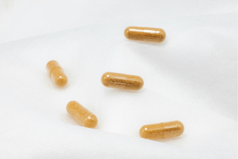 一个行业的双面叙事：从千亿益生菌市场到万益蓝