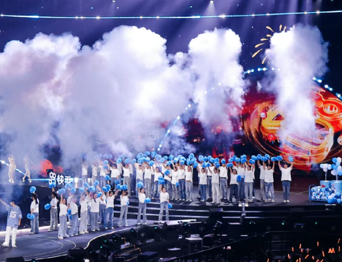 快手超级夏晚：人感、铁友感、社区感