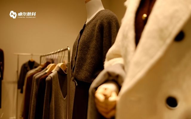 深度 | “铺量”种草失效，服饰行业的出路在哪里？