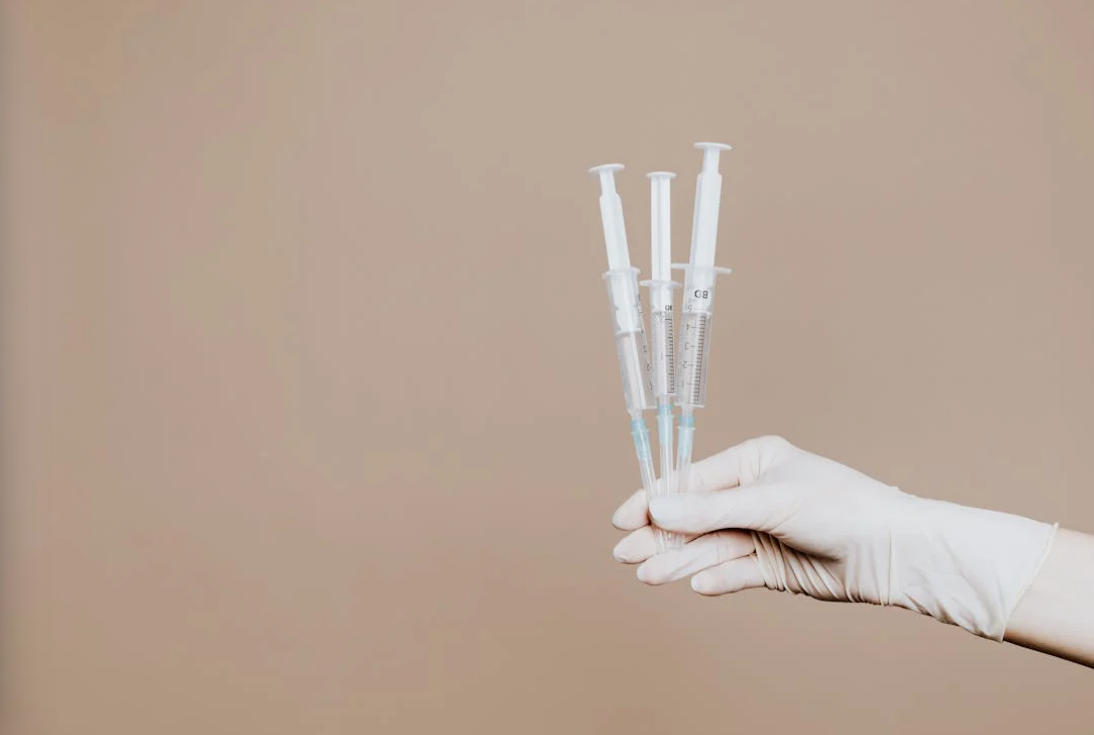 裁员、反腐、业绩雪崩，华熙生物不破不立