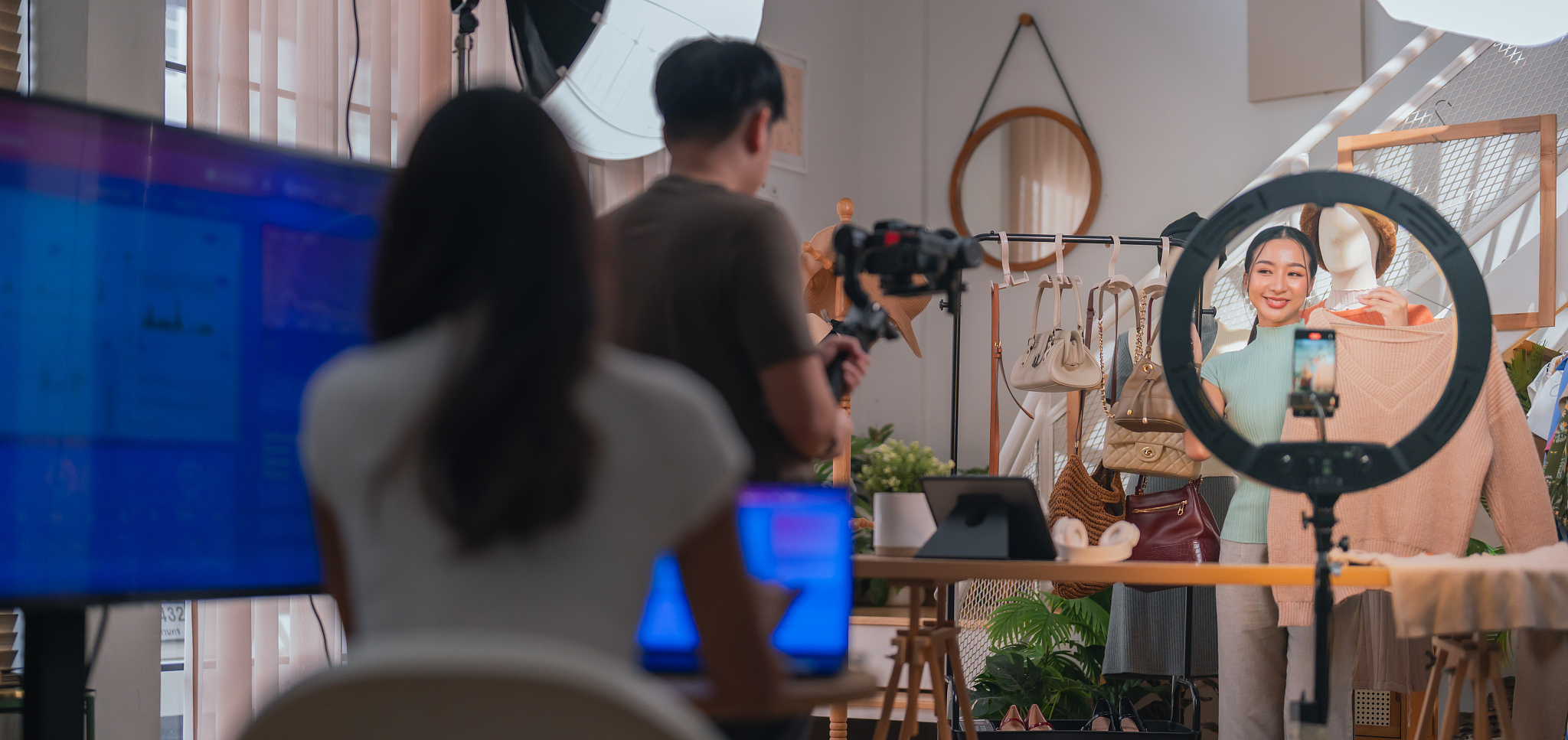 AI重塑经营体验：淘天为商家按下“减负键”