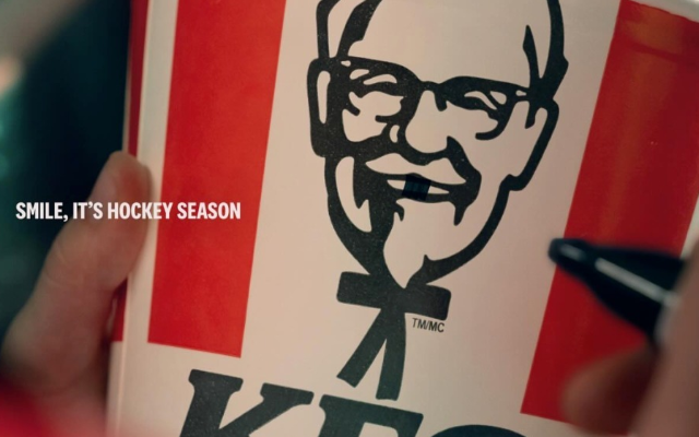 加拿大肯德基：上校的门牙掉了