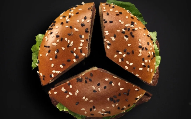 麦当劳联名奔驰，这麦驰吗？