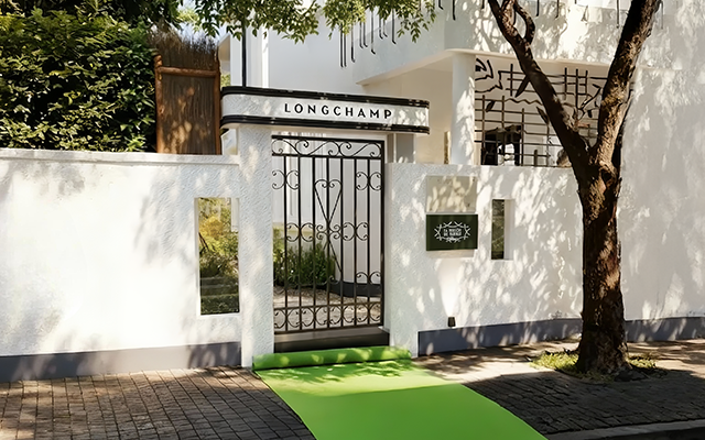 梧桐树下，珑骧在上海打造了一个家