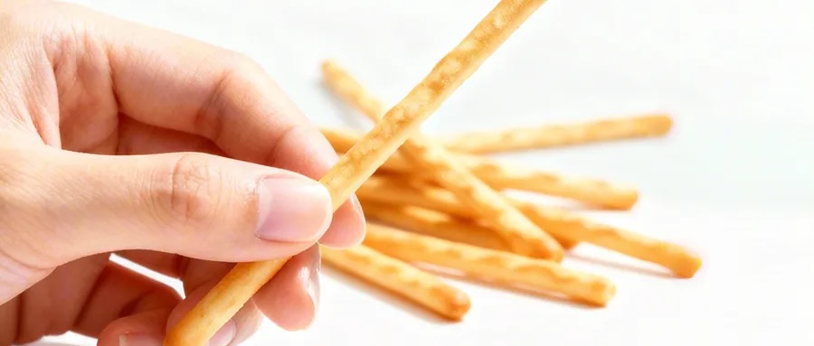 把百醇叼嘴里当烟抽，是不是精神有问题？