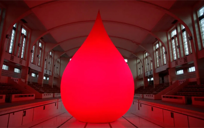 Bodyform户外广告，大胆挑战月经过时观念