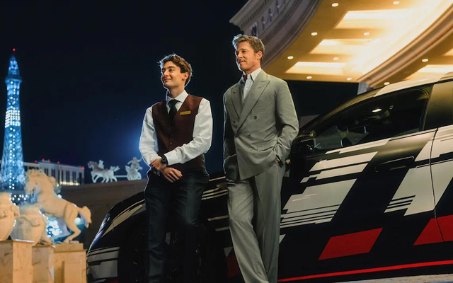 奔驰：F1车手客串，好莱坞大片既视感！