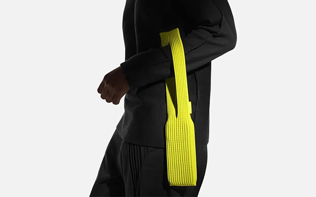 联名三宅一生、赞助手语编程，苹果如何拓宽自己的品牌语言？