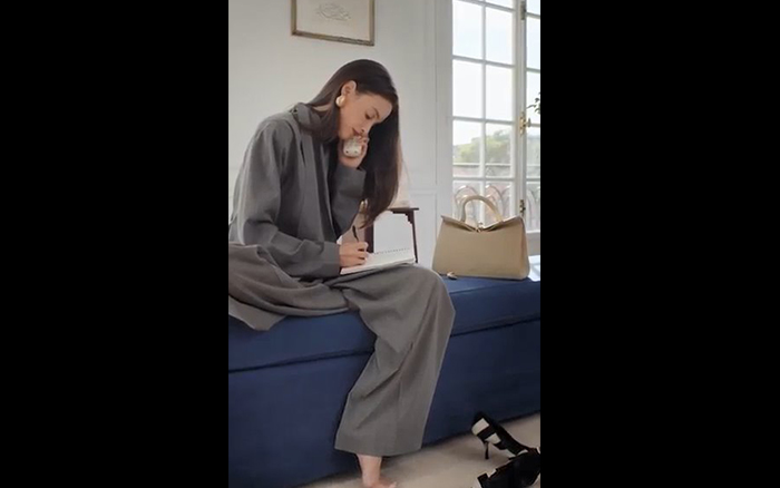 Jacquemus新广告，有一种随性灵动的美