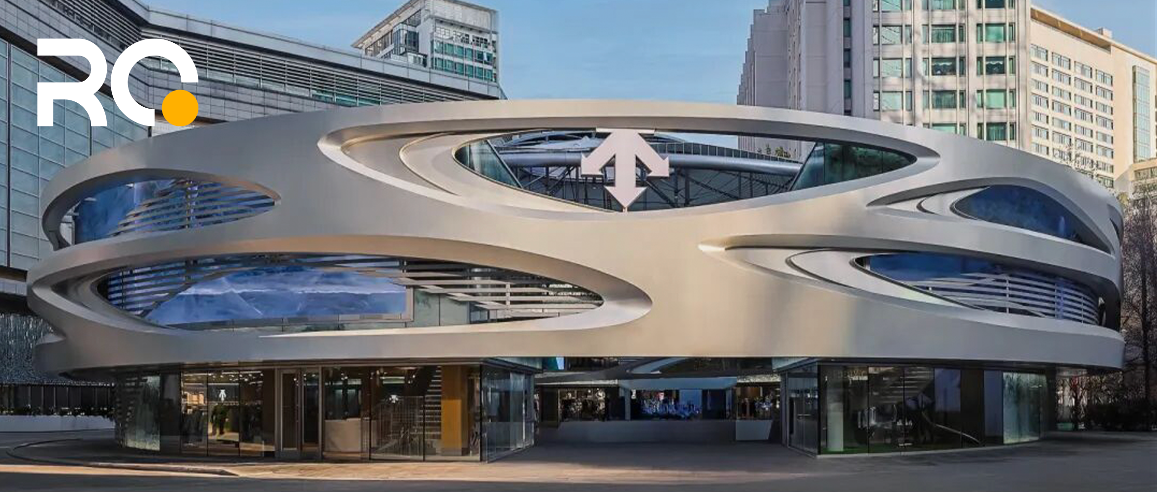 前湾印象城MEGA将开、万象滨海购物村试营业、迪桑特全球旗舰店启幕