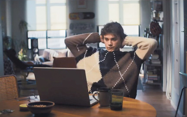 這支圣誕廣告引人深?。∧闶菬o(wú)法替代的人類(lèi)