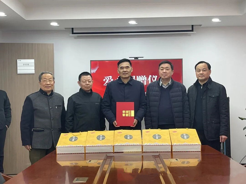 南京市廉政文化研究會(huì)赴六合區(qū)慰問退役軍人 