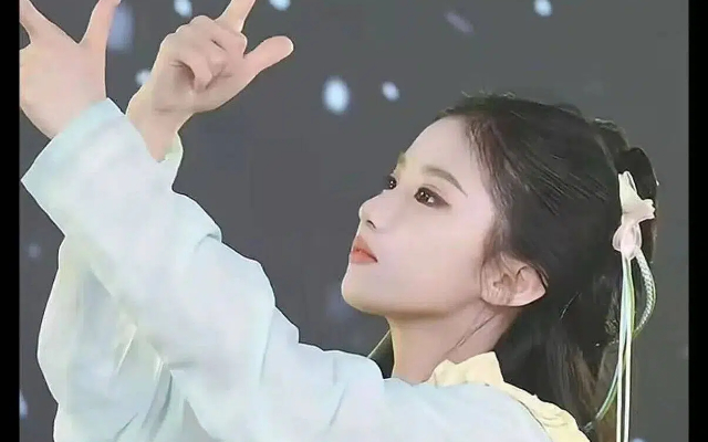 山寨刘亦菲、高启强火出圈，团播这波流量玩明白了。。。