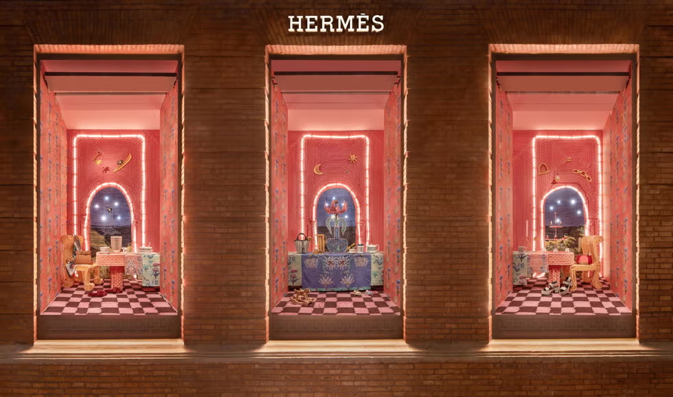愛馬仕2025冬季櫥窗：冬日暖焰
