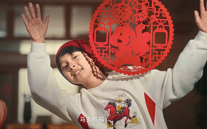 安踏兒童新春大片：馬年，闖出成長