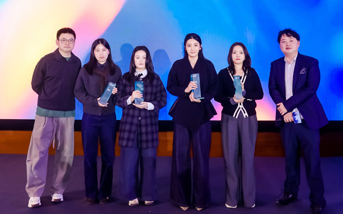 bbk!傳播集團：周五，下班路上拿個獎