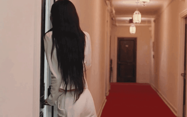 香奈儿:与Jennie玩起了捉迷藏