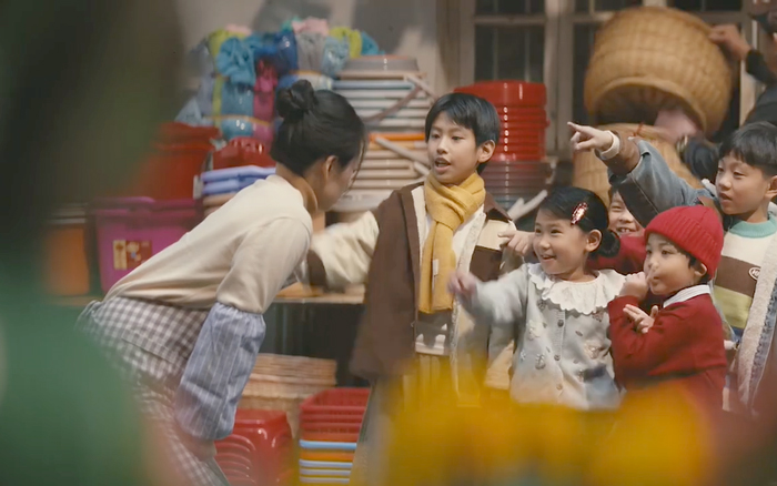 央视春晚公益广告：中国人的爱，都在“回家吃饭”里