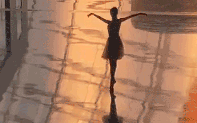 抖音商城38好物节：镜前颁奖礼