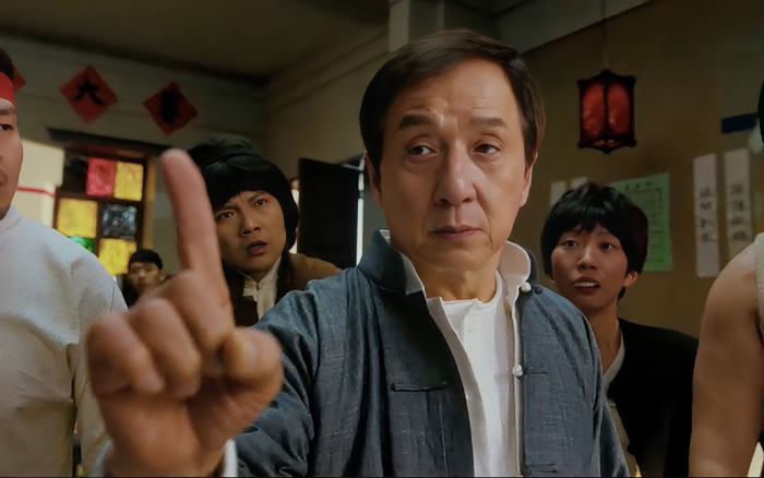 小红书：新的一年，成龙大哥劝你“动口不动手”