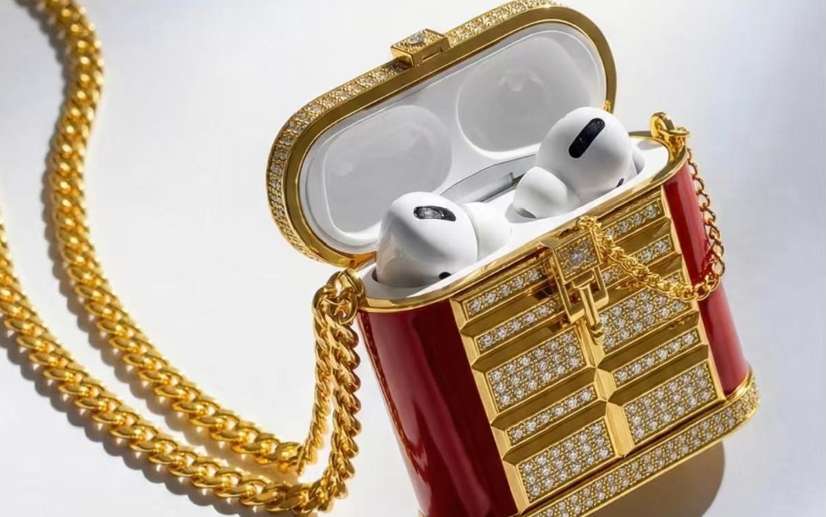 黃金瘋漲！周大福天價(jià)耳機(jī)盒爆了