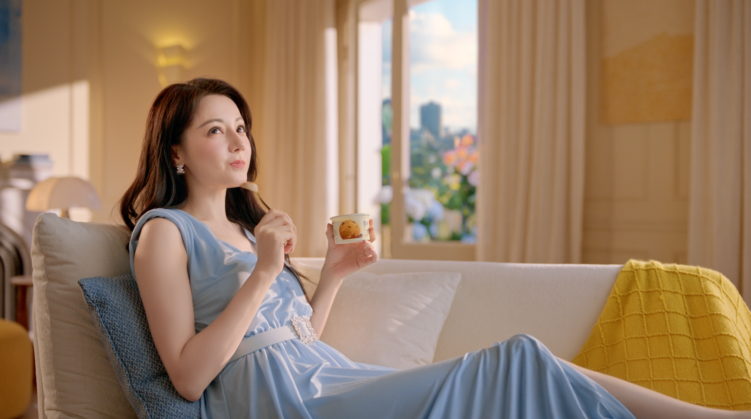 迪麗熱巴X甄稀冰淇淋：美妙，如期而至