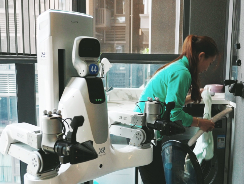 海外科技圈熱議：全球首個家務(wù)機器人，在深圳落地