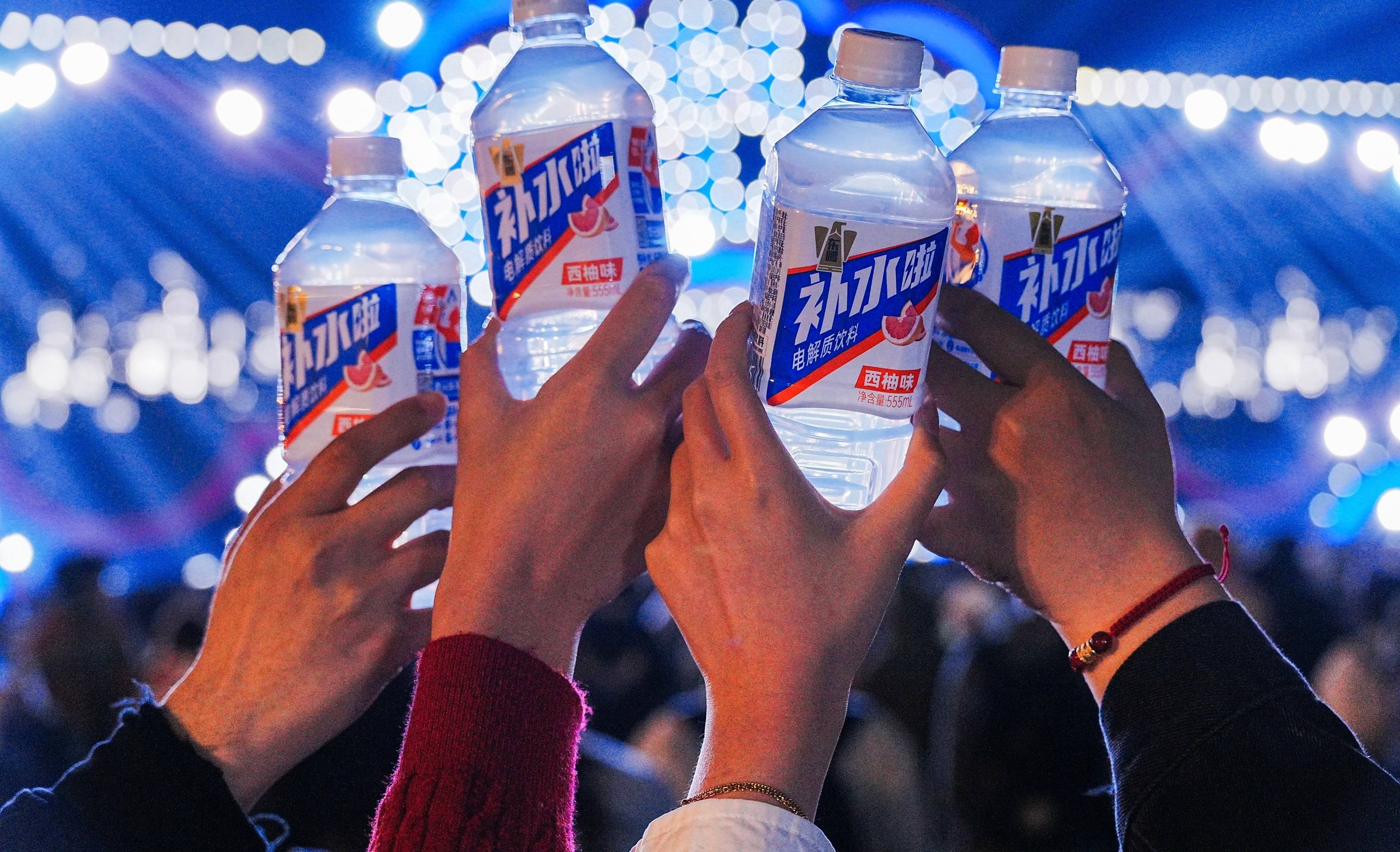 賣了30億的東鵬補水啦，不是意外