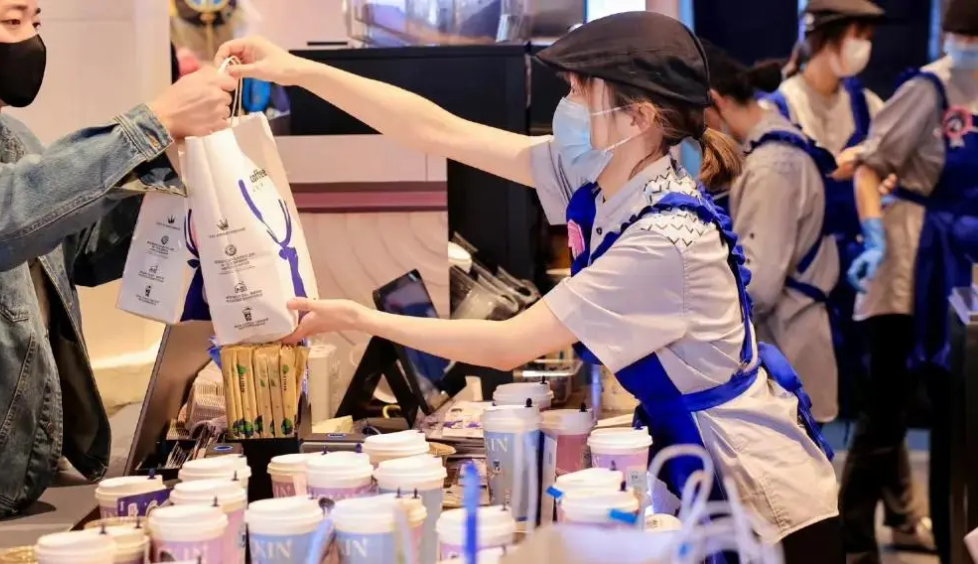 情绪消费的兴起，中小品牌的“三大机会点”