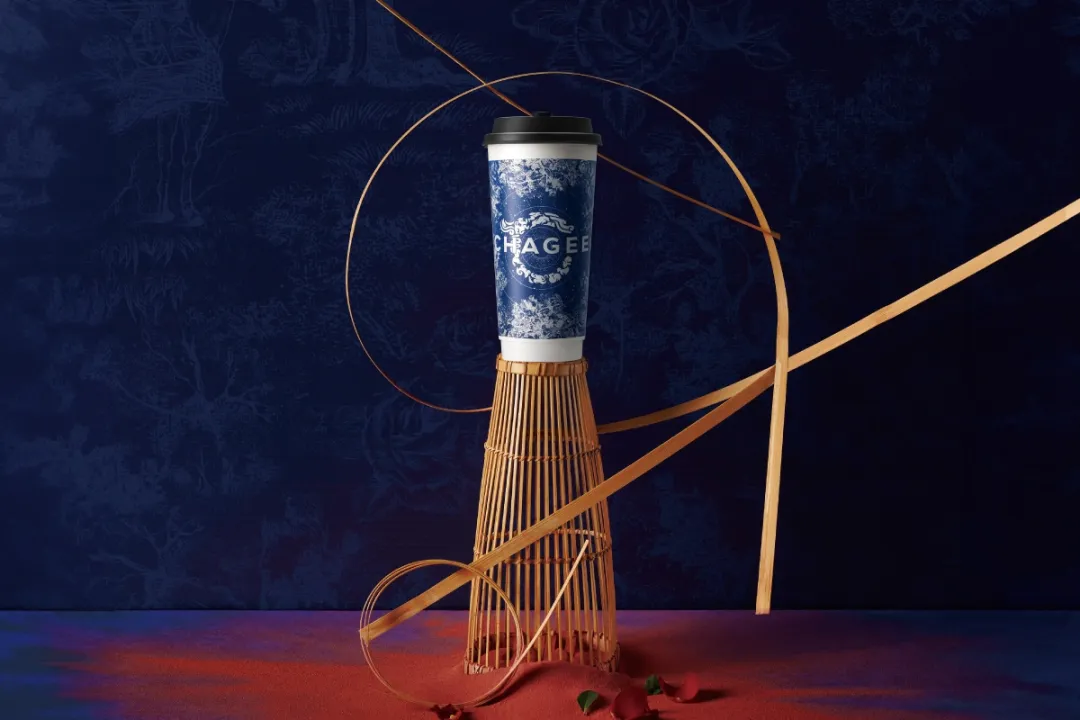 霸王茶姬的財報陣痛與破局之路：為什么說服務設計才是終極底牌？