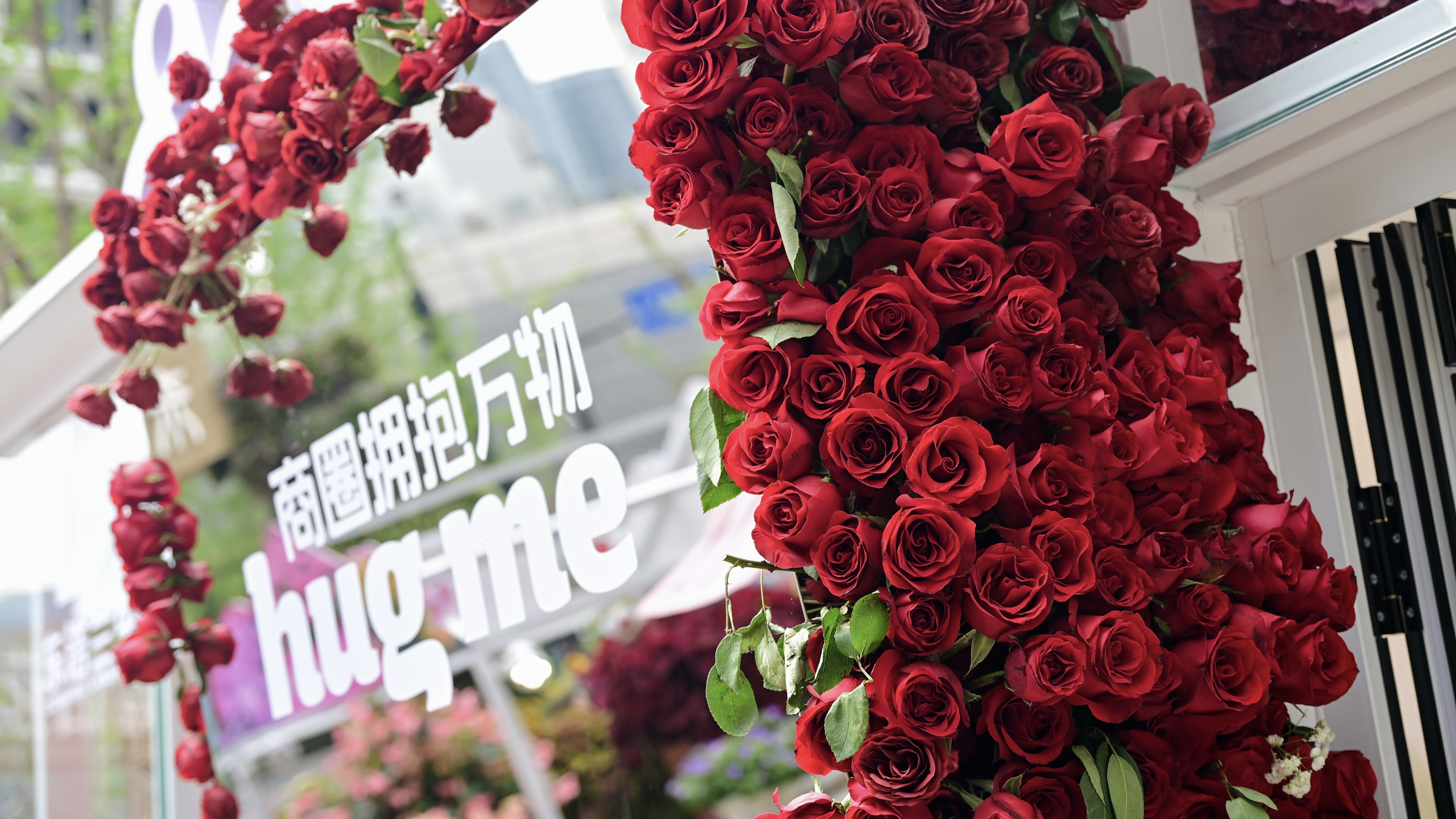 当商业遇见春天：上海商圈的美学共鸣