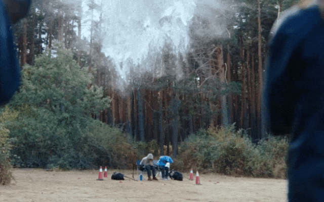 Columbia玩命挑战：一次性体验一整年暴雨，沙漠蒸桑拿