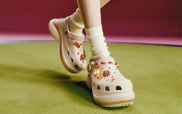 专访 CROCS CMO：当“洞门”成为一种文化认同