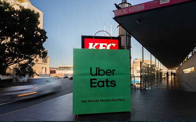 Uber Eats：把别的广告装起来，就是我的广告了