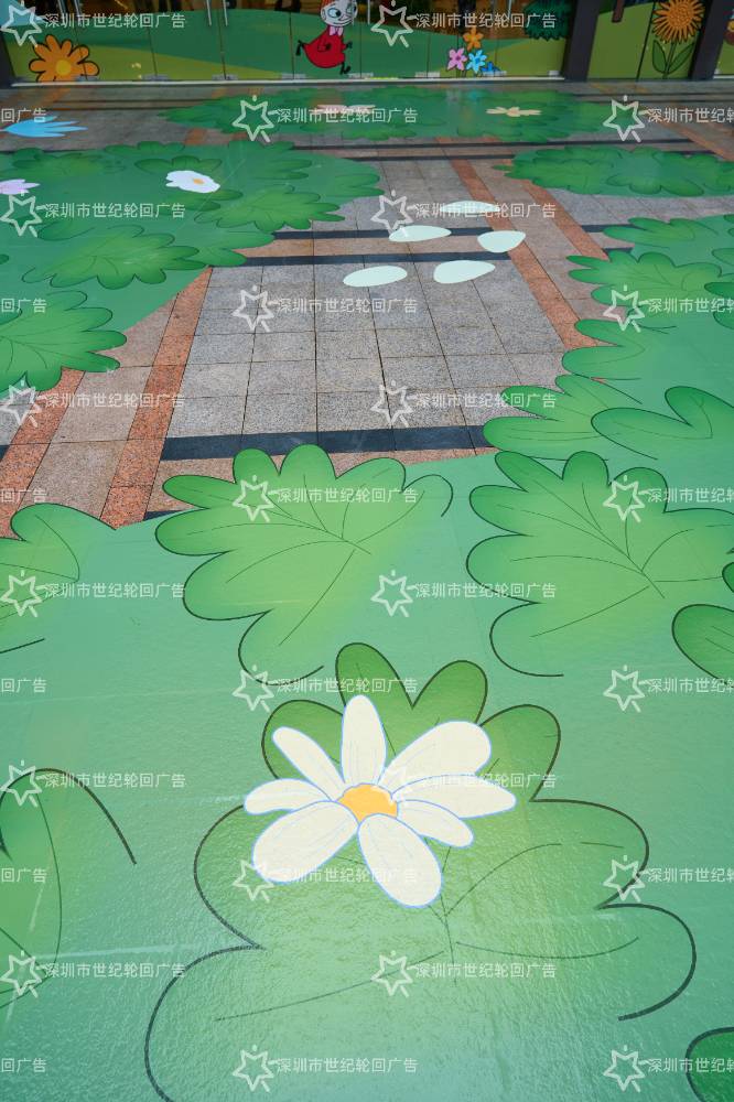 布吉万象汇姆明 IP 户外主题地贴 深圳世纪轮回广告耐久防滑地贴案例