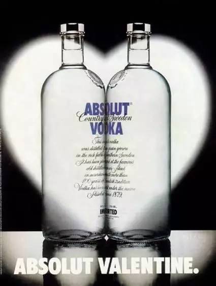 一个瓶子的广告传奇:绝对伏特加历年海报【精选合集】