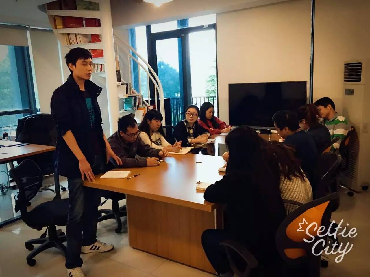 微讯辩论赛|能力重要还是态度重要? - 数英