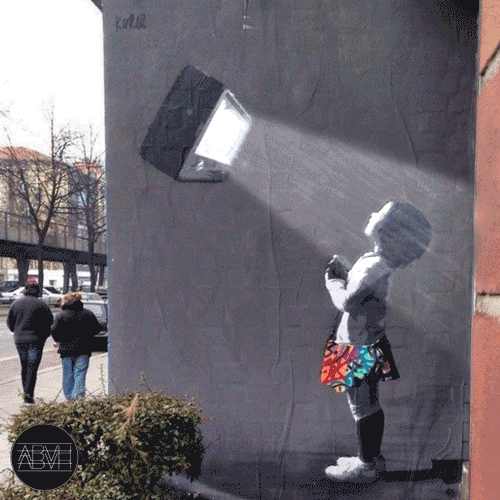 blu 和 daan botlek 等多位街头艺术家的经典作品做成 gif 动图的 ab
