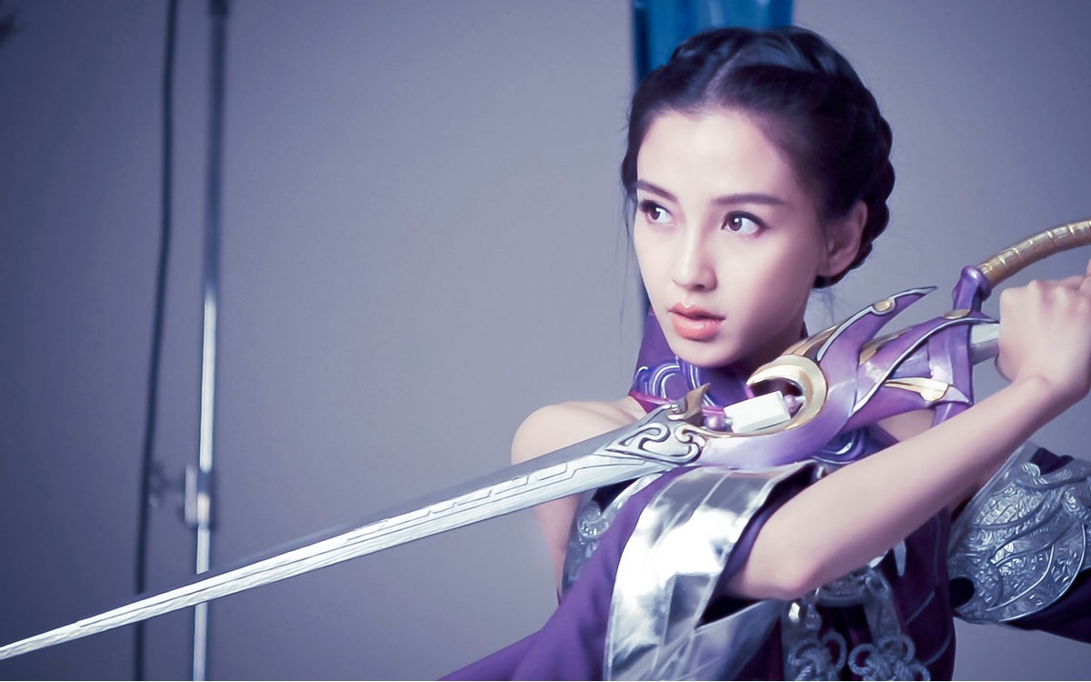 周杰伦的豪华网吧开业了明星们为什么都喜欢电竞这门生意