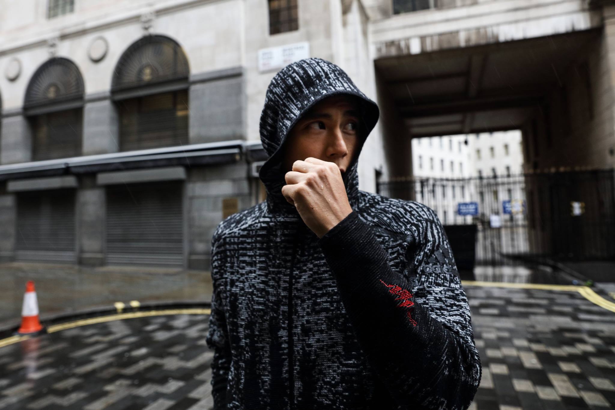 adidasznepulse用真实的心跳唤醒赛前专注力量