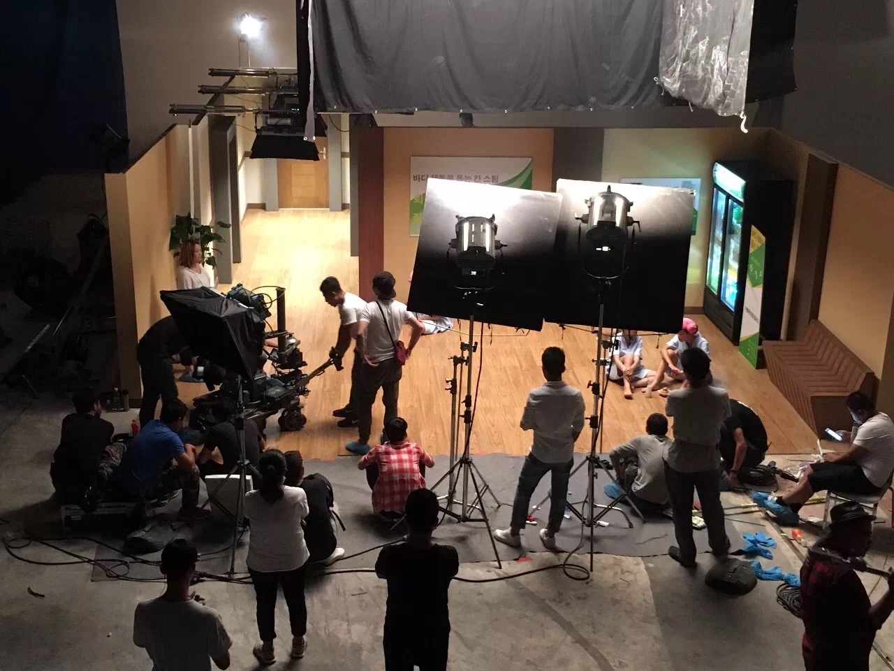 蚂蜂窝最新吸狗大片,演绎9种旅行人格 蚂蜂窝最新吸狗大片,演绎9种旅行人格