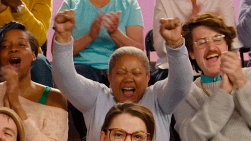 为宣传全新 app "giphy keys",giphy 模仿日间脱口秀搞事情