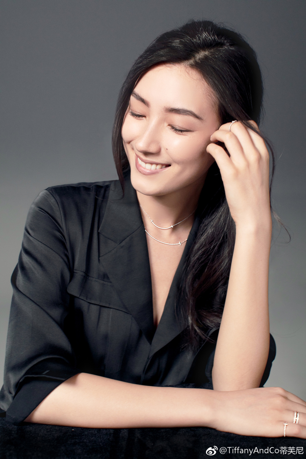 扬起嘴角，这个微笑日Tiffany想和你一起微笑 - 数英