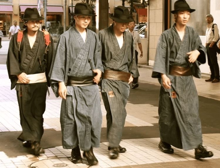 《银魂》剧情成真了？日本东京出现一群街头武士