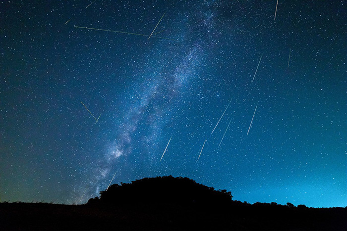 仲夏夜,蔚来约你一起去裸心堡看流星雨 0fa7a5ad-a867-48c5-abc5-06f72f3720b4.jpg