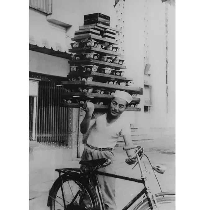 出前一丁问世50周年,闻着泡面香味了解它的故事