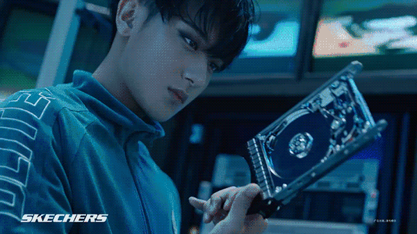 SKECHERS×黄子韬:I DO ME,不容定义 SKECHERS×黄子韬:I DO ME,不容定义