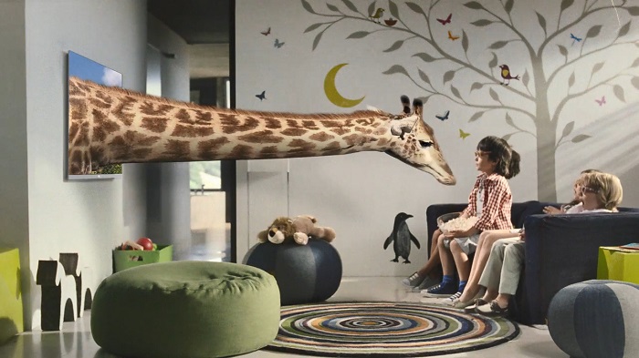 LG Cinema 3D Smart TV Commercial Ads - YouTube.MP4_snapshot_00.07_[2018.10.24_18.51.06].jpg