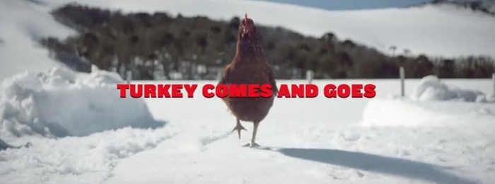 肯德“鸡”和火鸡的对决，KFC 西部风格圣诞大片